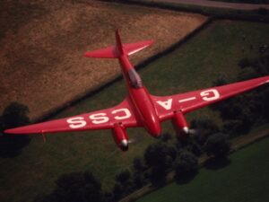 Stoo flying the Comet Racer