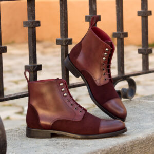 Women's Lace Up Captoe Boot Burgundy